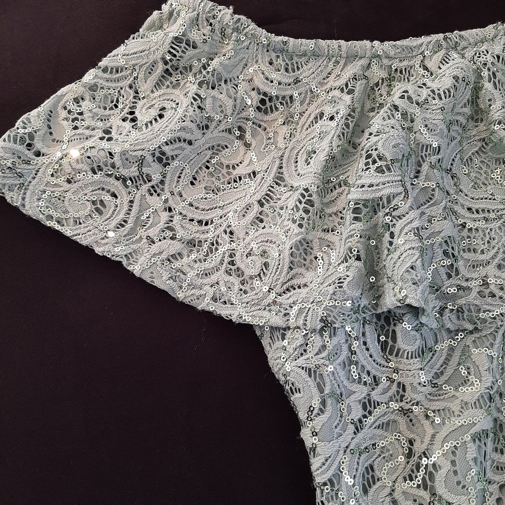 Dress - Picture 6 of 6